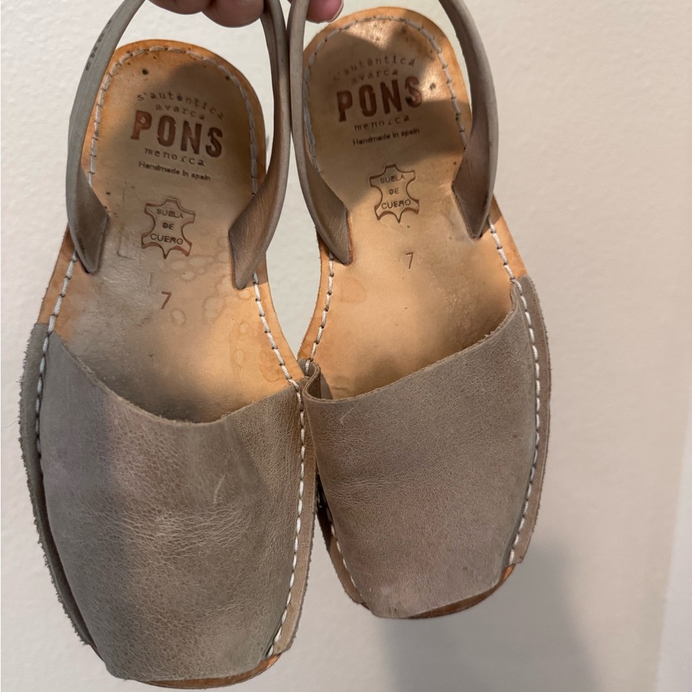 Women Sandals - Tan Leather